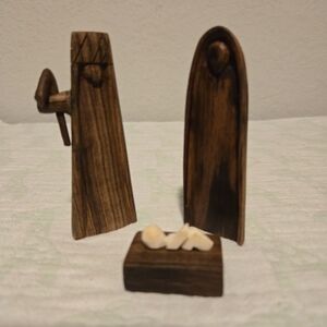 Beautiful African Sandalwood 3 Piece Nativity Scene.